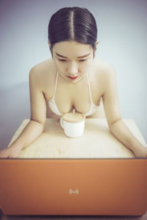 国产女性sap按摩在线_DVD免费观看最新